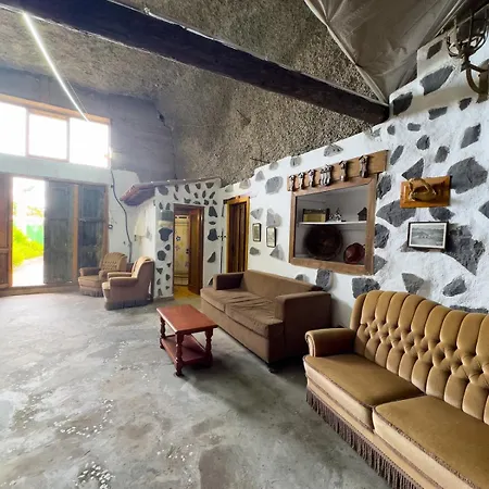 Casa Cueva Anajos Holiday home Las Vegas